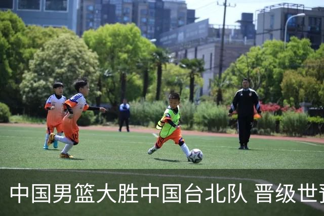 中国男篮大胜中国台北队 晋级世预赛亚洲区第二阶段
